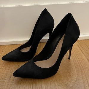 Aldo Suede Pumps